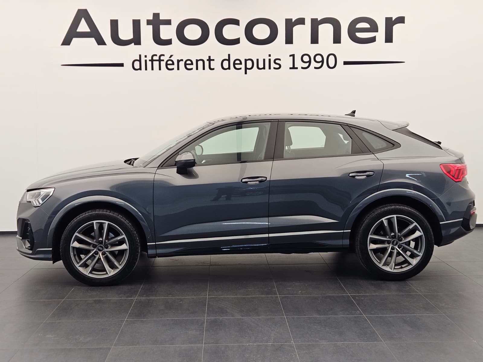 AUDI Q3 Sportback 35 TFSI S line Attraction S-tronic-image-1