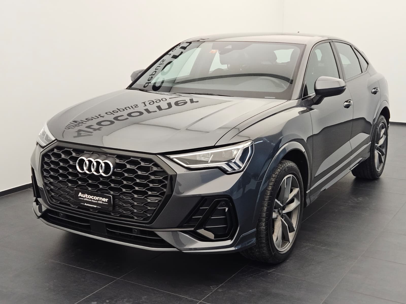 AUDI Q3 Sportback 35 TFSI S line Attraction S-tronic-image-2