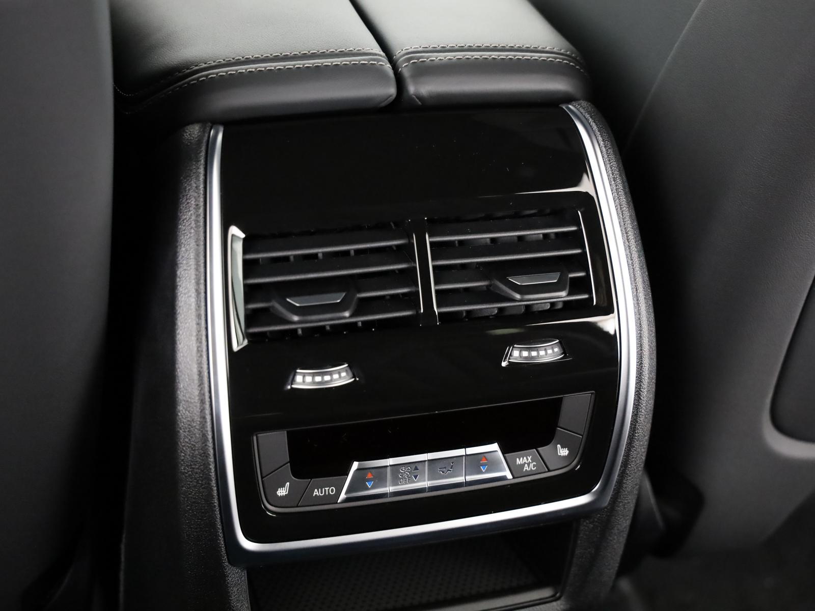 BMW X7 xDrive M60i M Sport Pro-image-15
