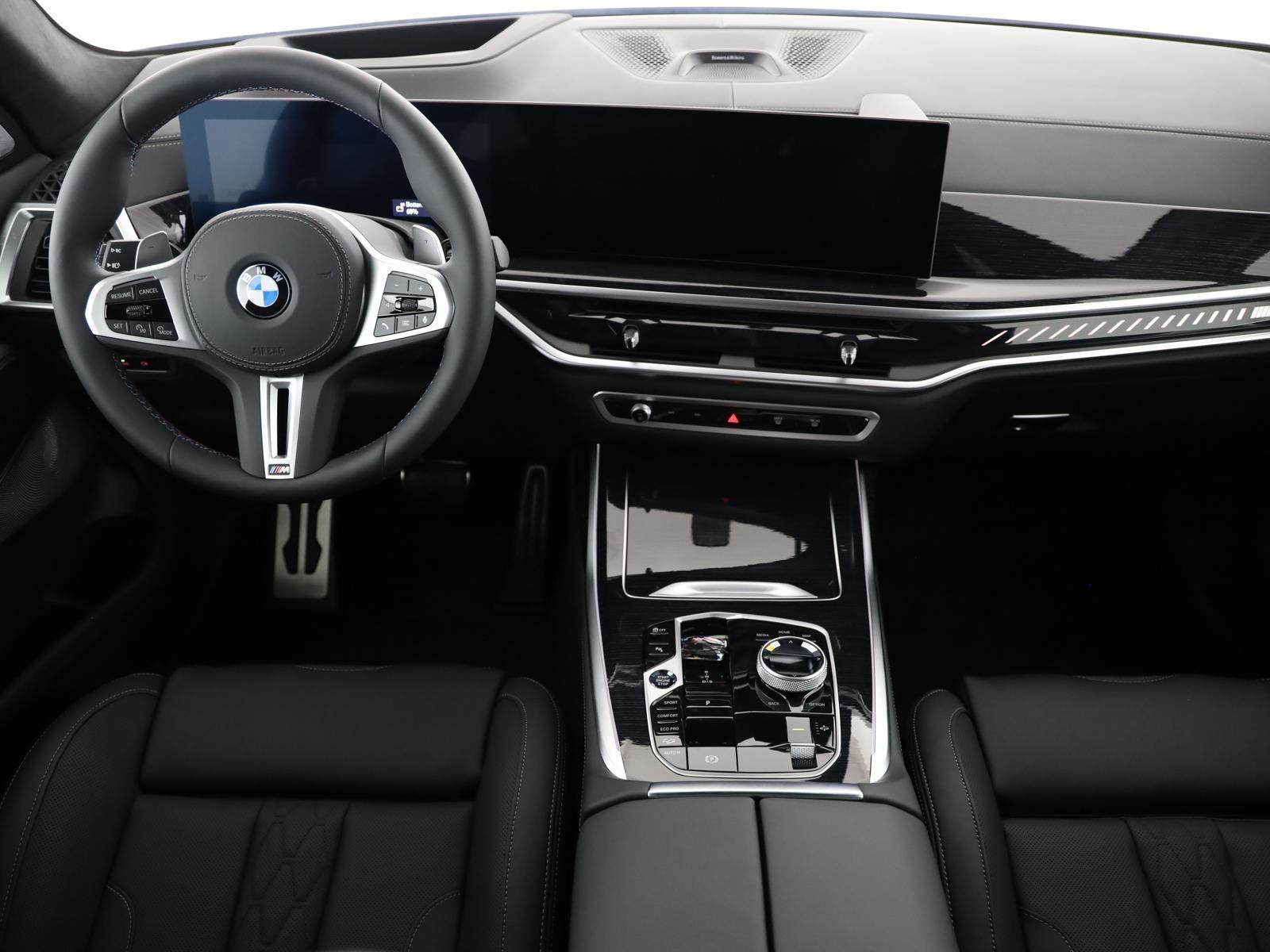 BMW X7 xDrive M60i M Sport Pro-image-16
