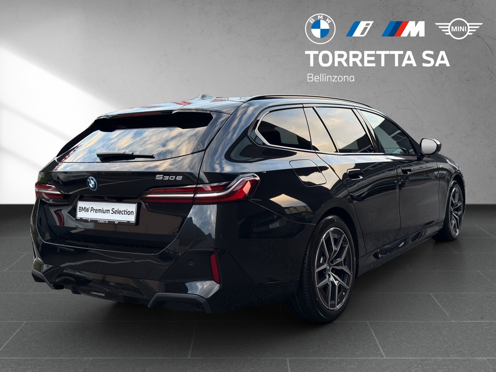 BMW 530e xDrive M Sport Steptronic-image-5