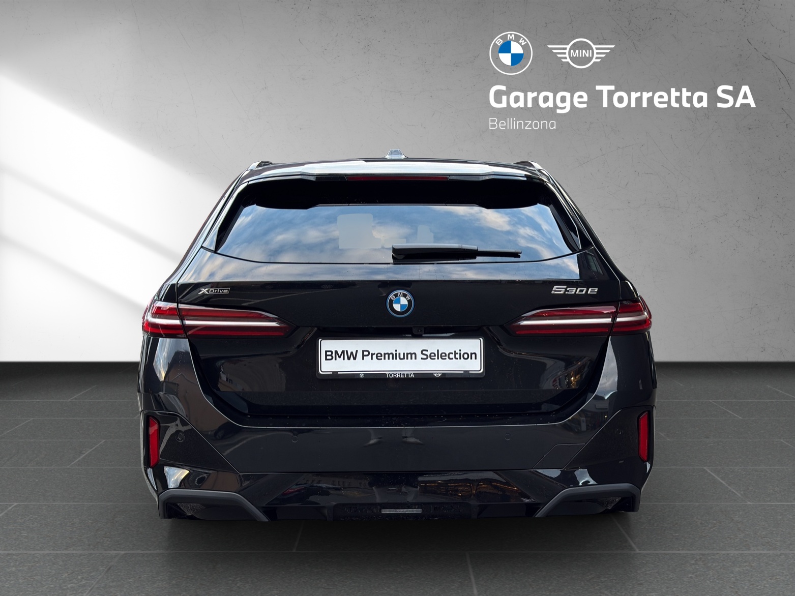 BMW 530e xDrive M Sport Steptronic-image-4