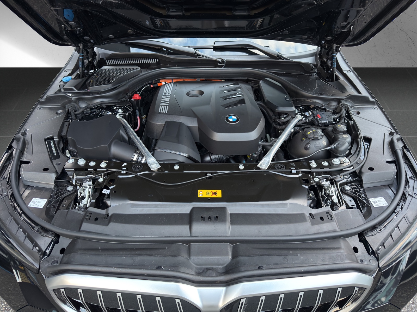 BMW 530e xDrive M Sport Steptronic-image-19