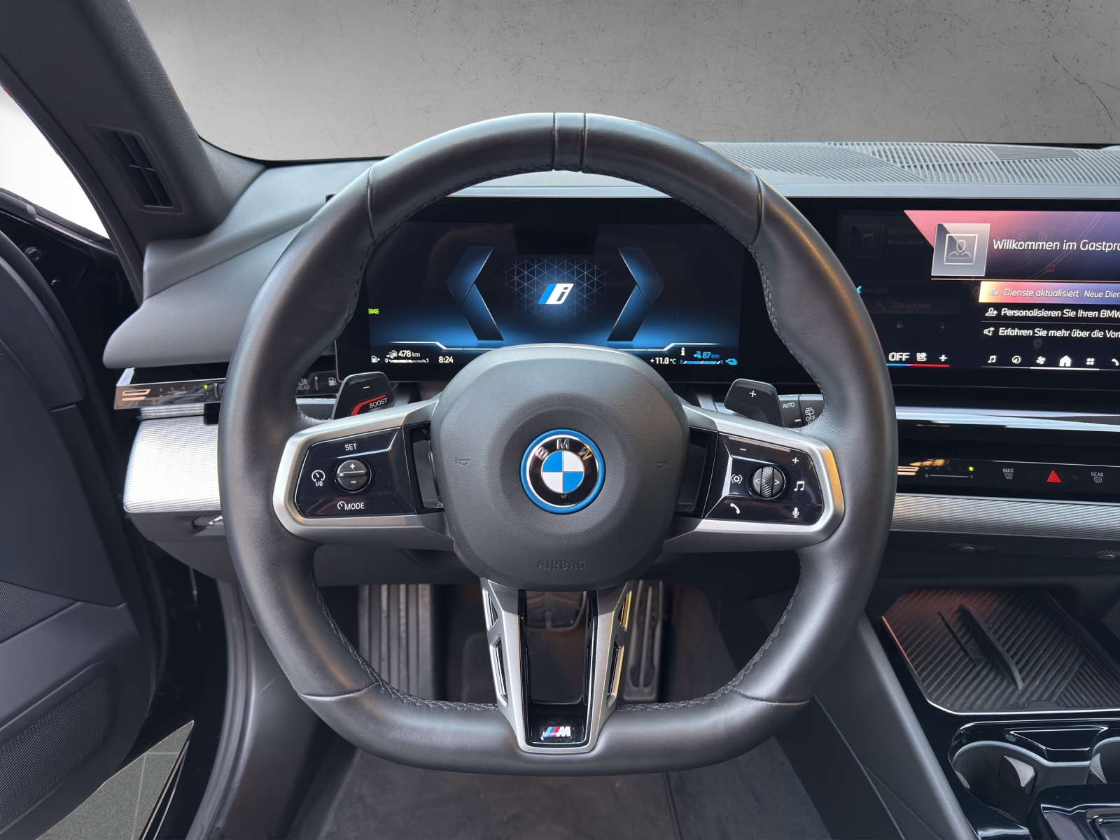 BMW 530e xDrive M Sport Steptronic-image-13