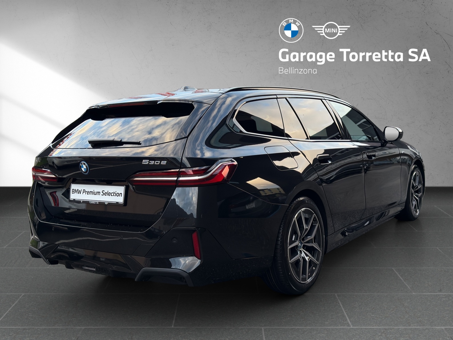 BMW 530e xDrive M Sport Steptronic-image-5