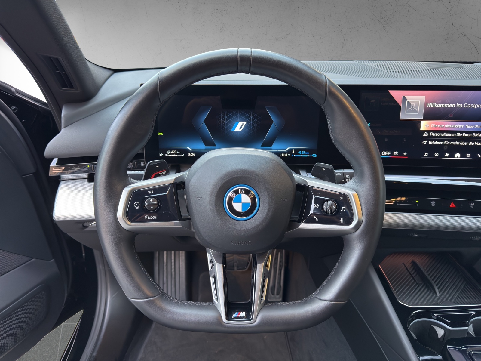 BMW 530e xDrive M Sport Steptronic-image-13