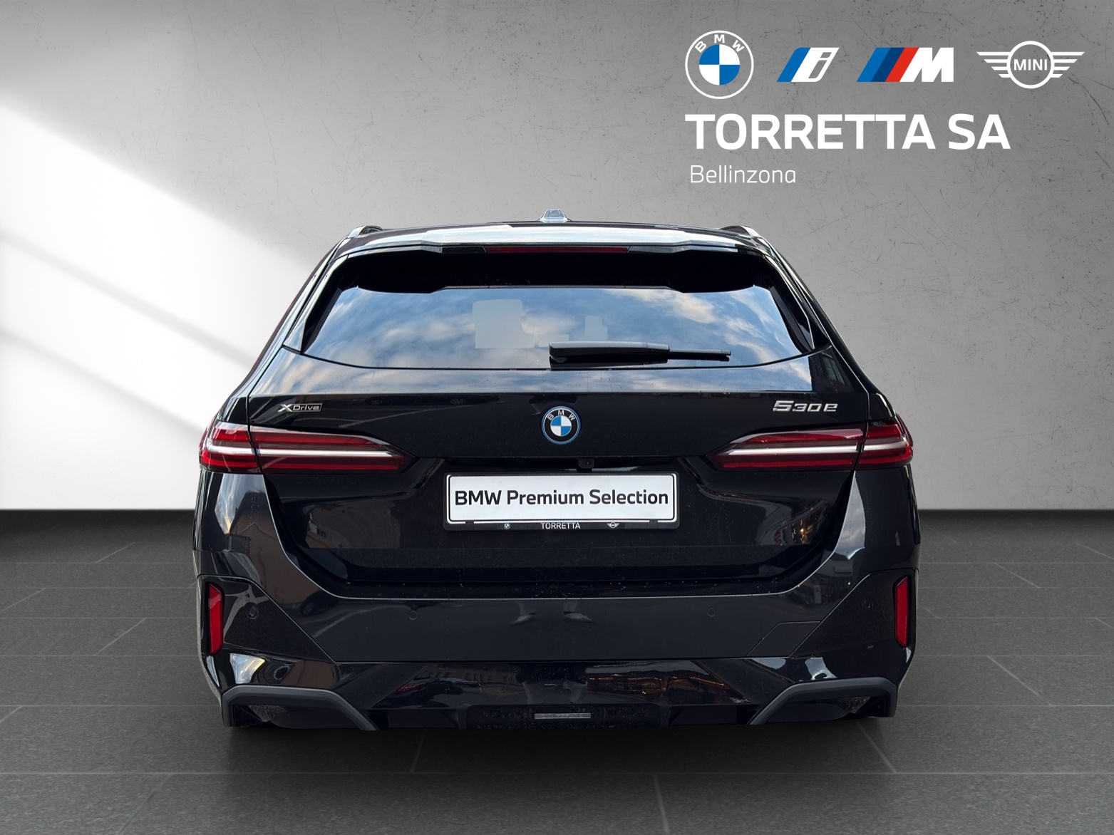 BMW 530e xDrive M Sport Steptronic-image-4