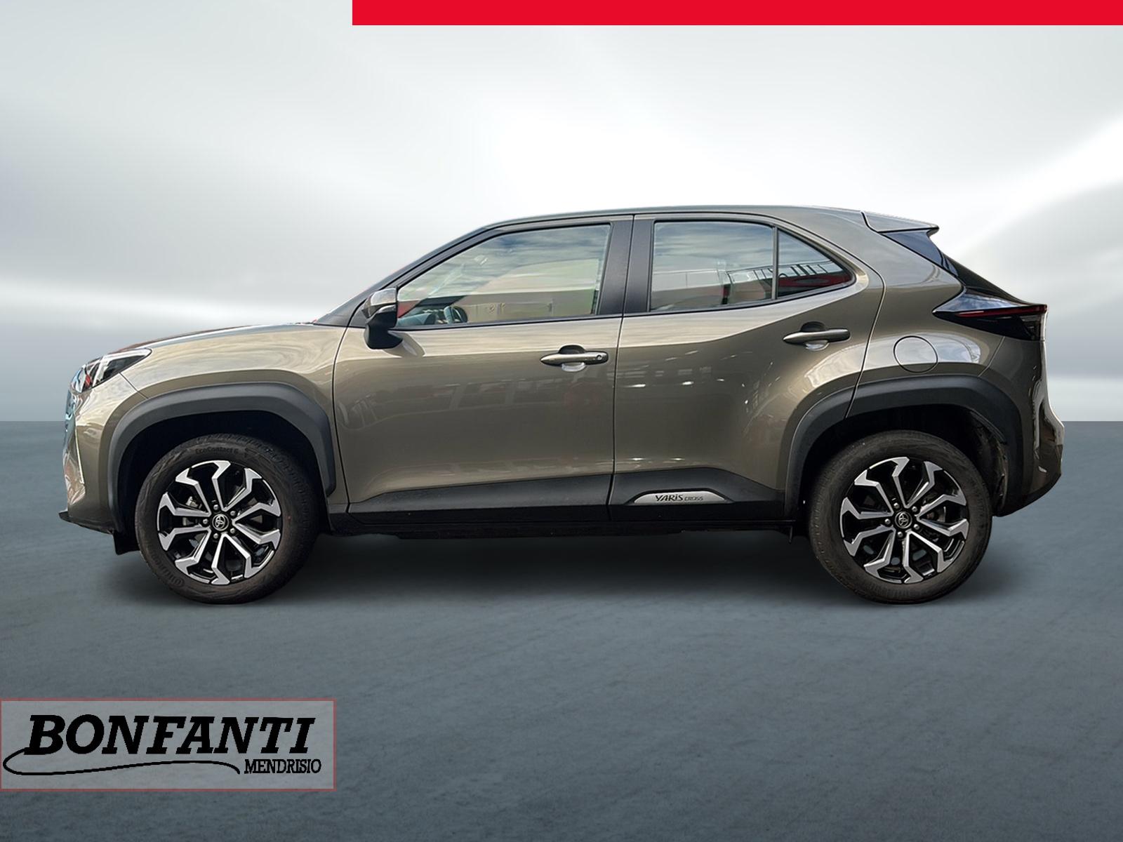TOYOTA Yaris Cross 1.5 VVT-i HSD Trend AWD-i-image-2