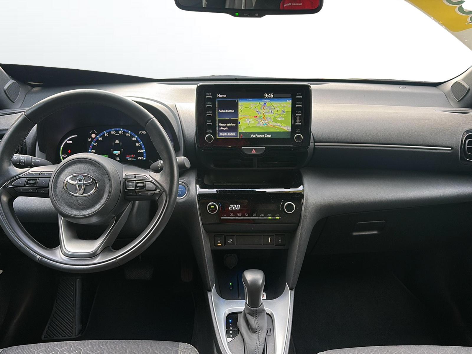 TOYOTA Yaris Cross 1.5 VVT-i HSD Trend AWD-i-image-9