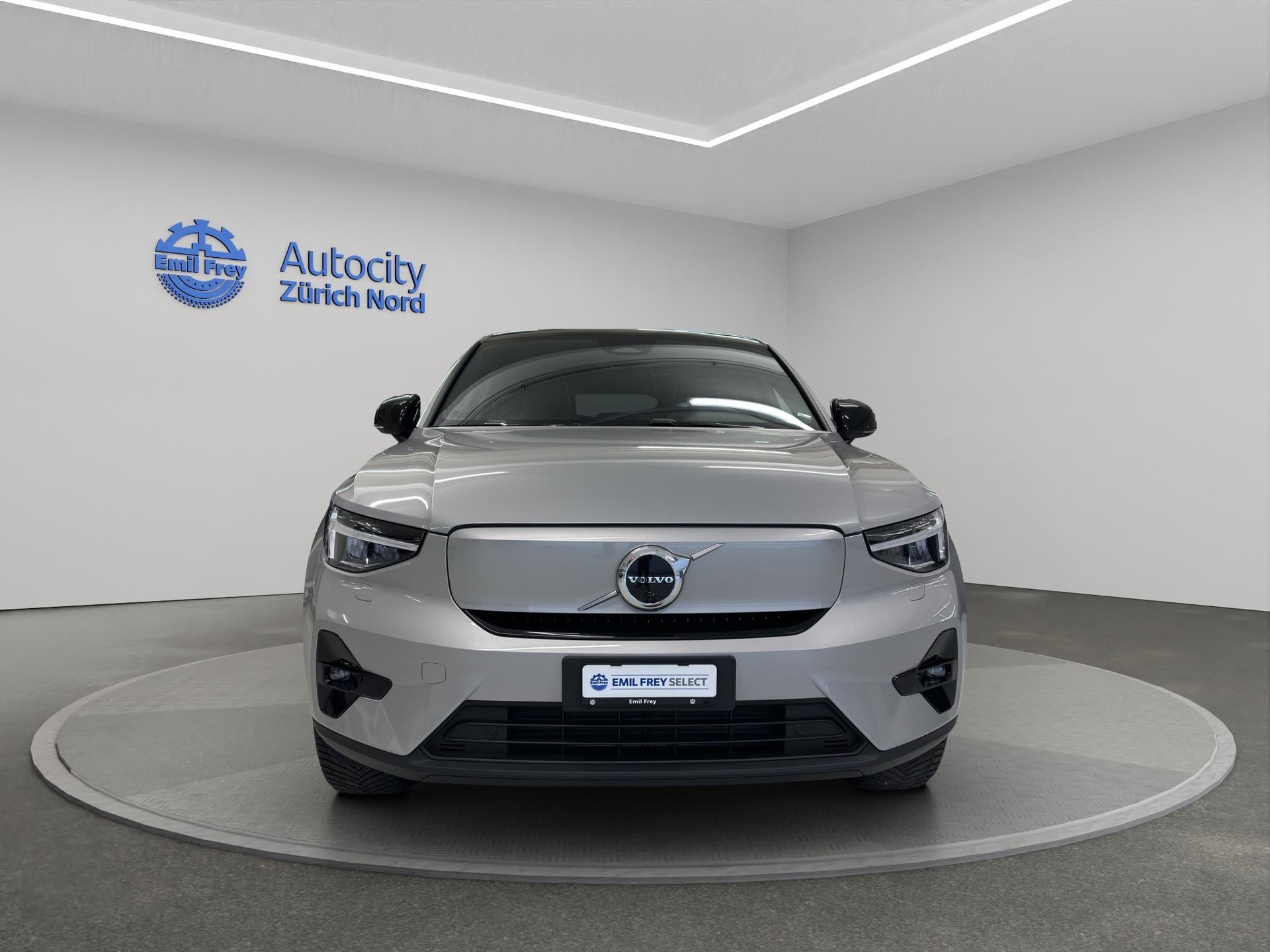 VOLVO C40 P8 Twin Recharge Ultimate AWD-image-1