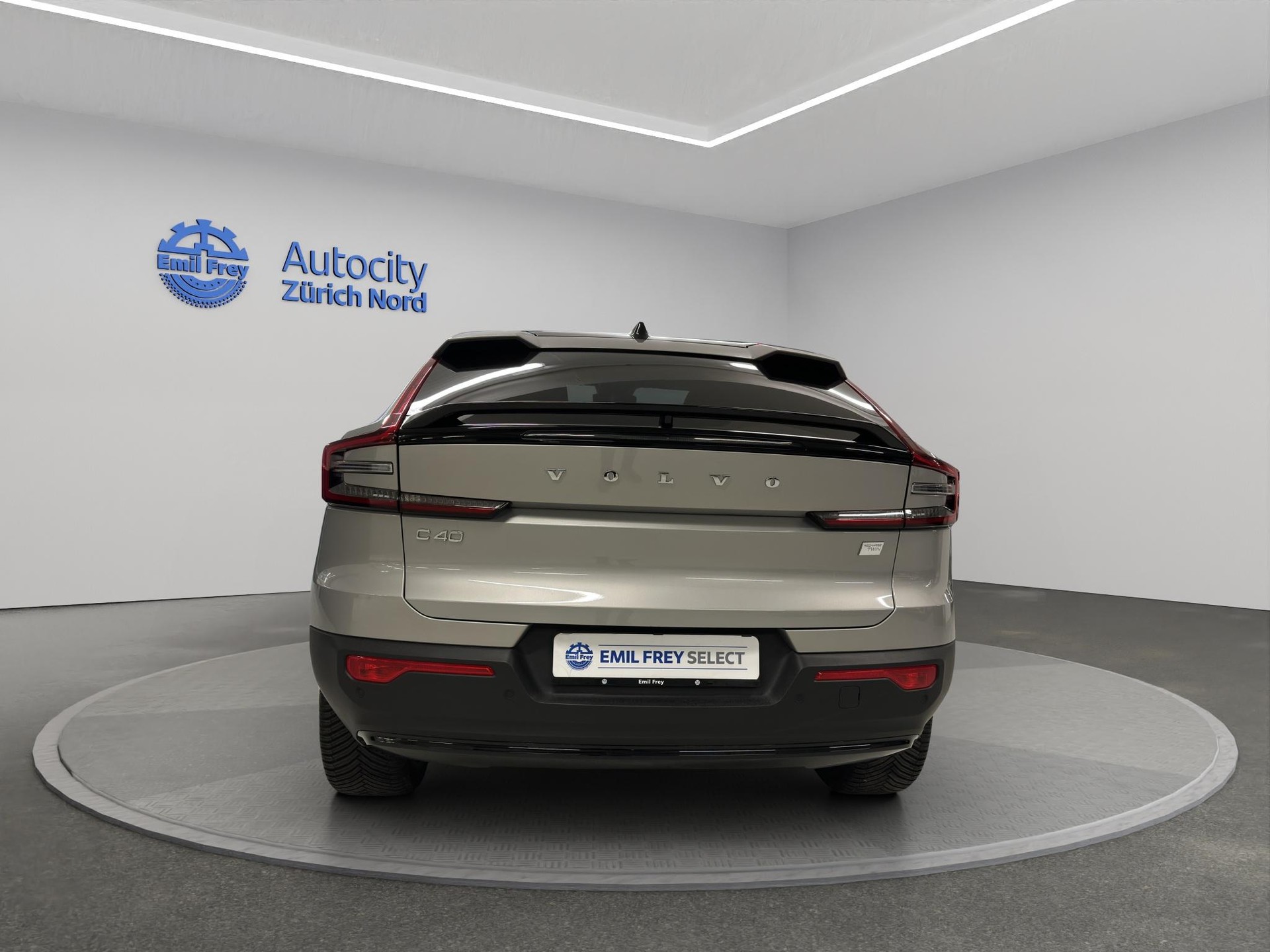 VOLVO C40 P8 Twin Recharge Ultimate AWD-image-13
