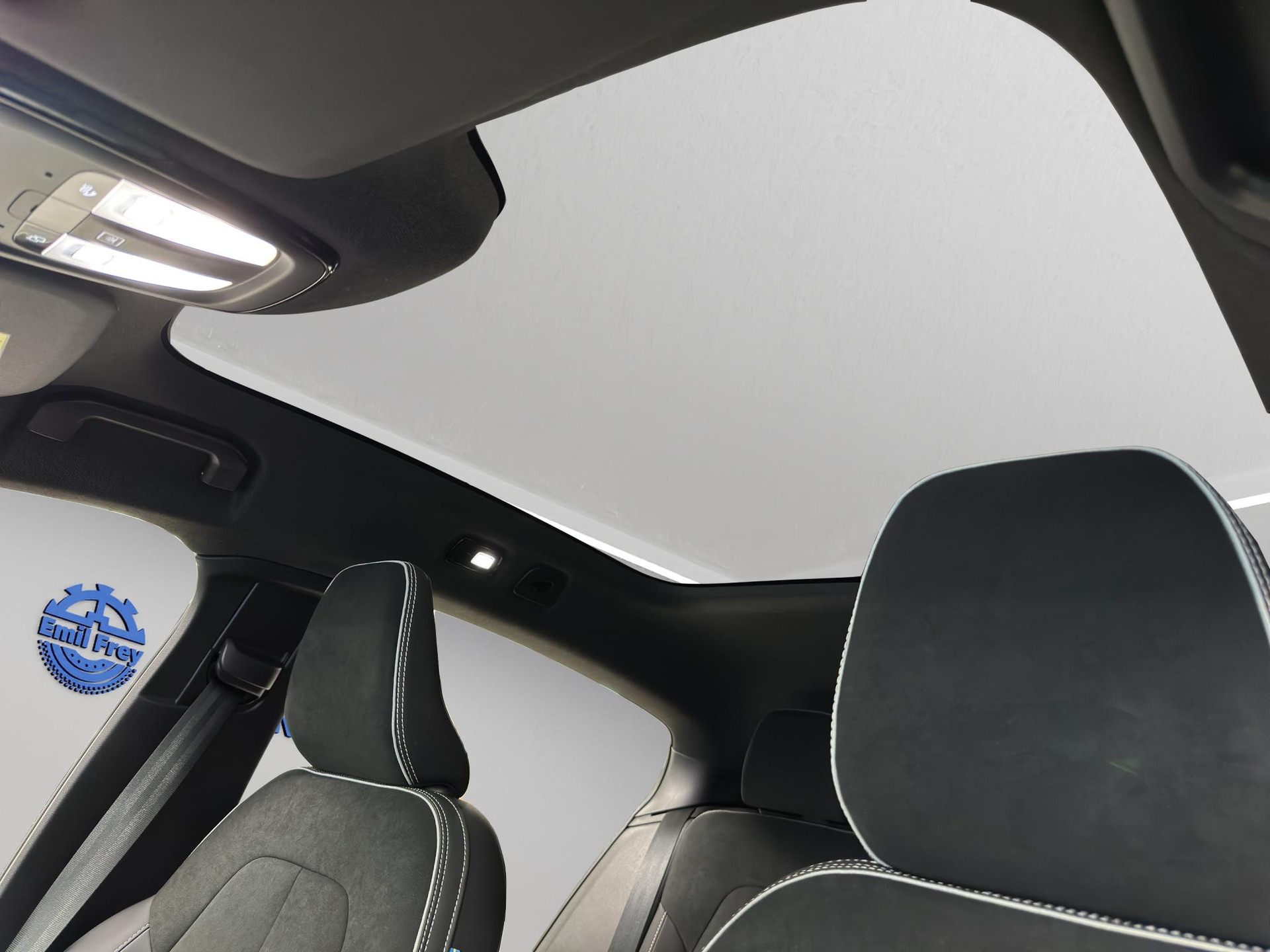 VOLVO C40 P8 Twin Recharge Ultimate AWD-image-14