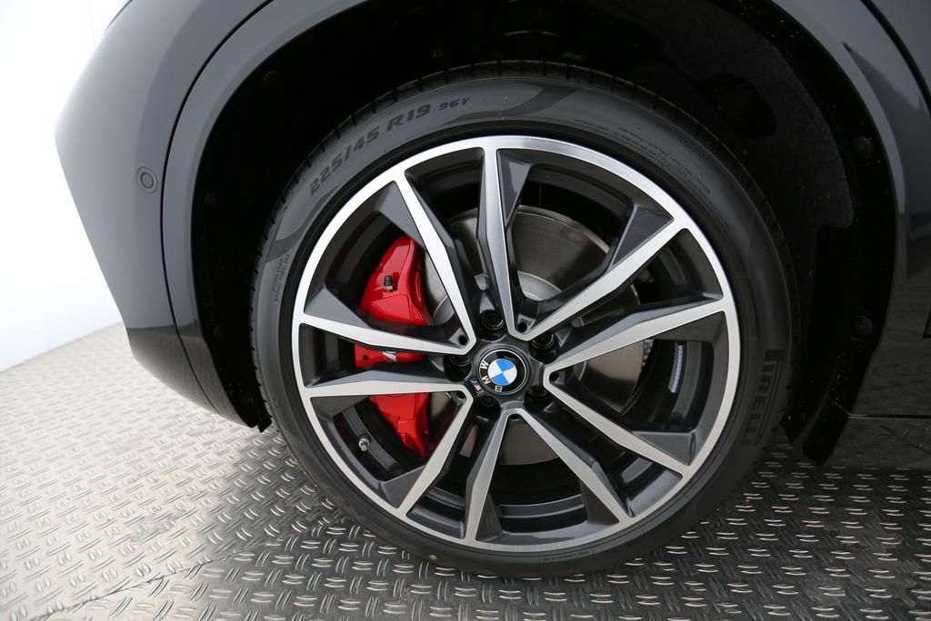 BMW X2 M35i-image-4