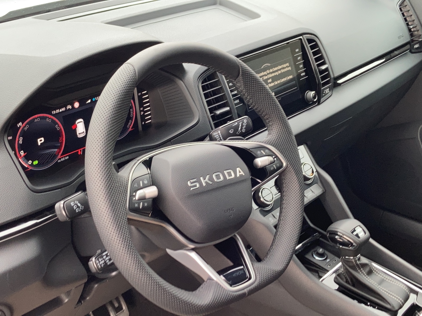 SKODA Karoq 2.0 TSI SportLine 4x4 DSG-image-9
