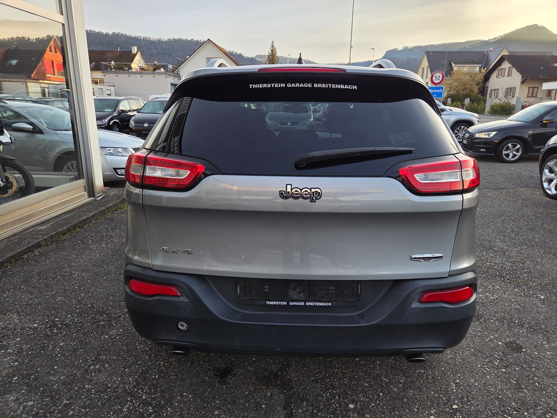 JEEP Cherokee 3.2 Limited AWD 9ATX-image-6