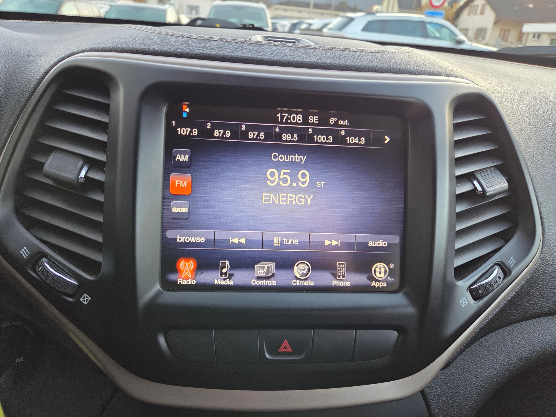 JEEP Cherokee 3.2 Limited AWD 9ATX-image-17