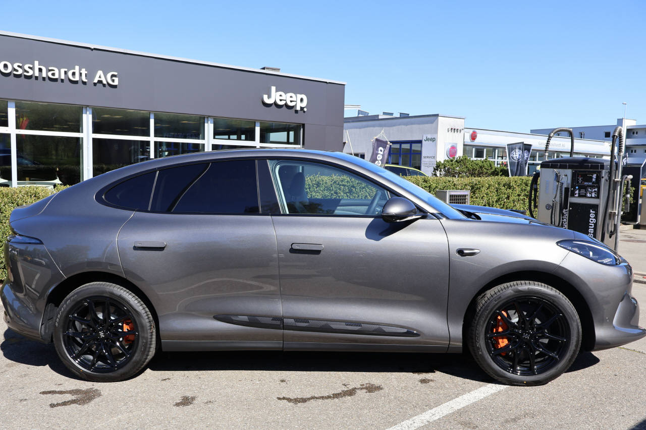 MG IM6 100 kWh Performance 4WD-image-1