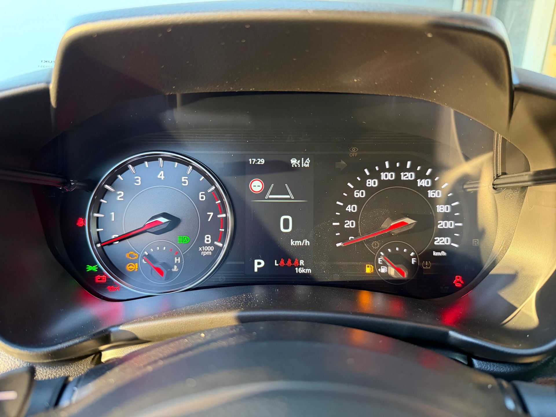 SUZUKI Swift 1.2 Sakura Top Hybrid-image-10