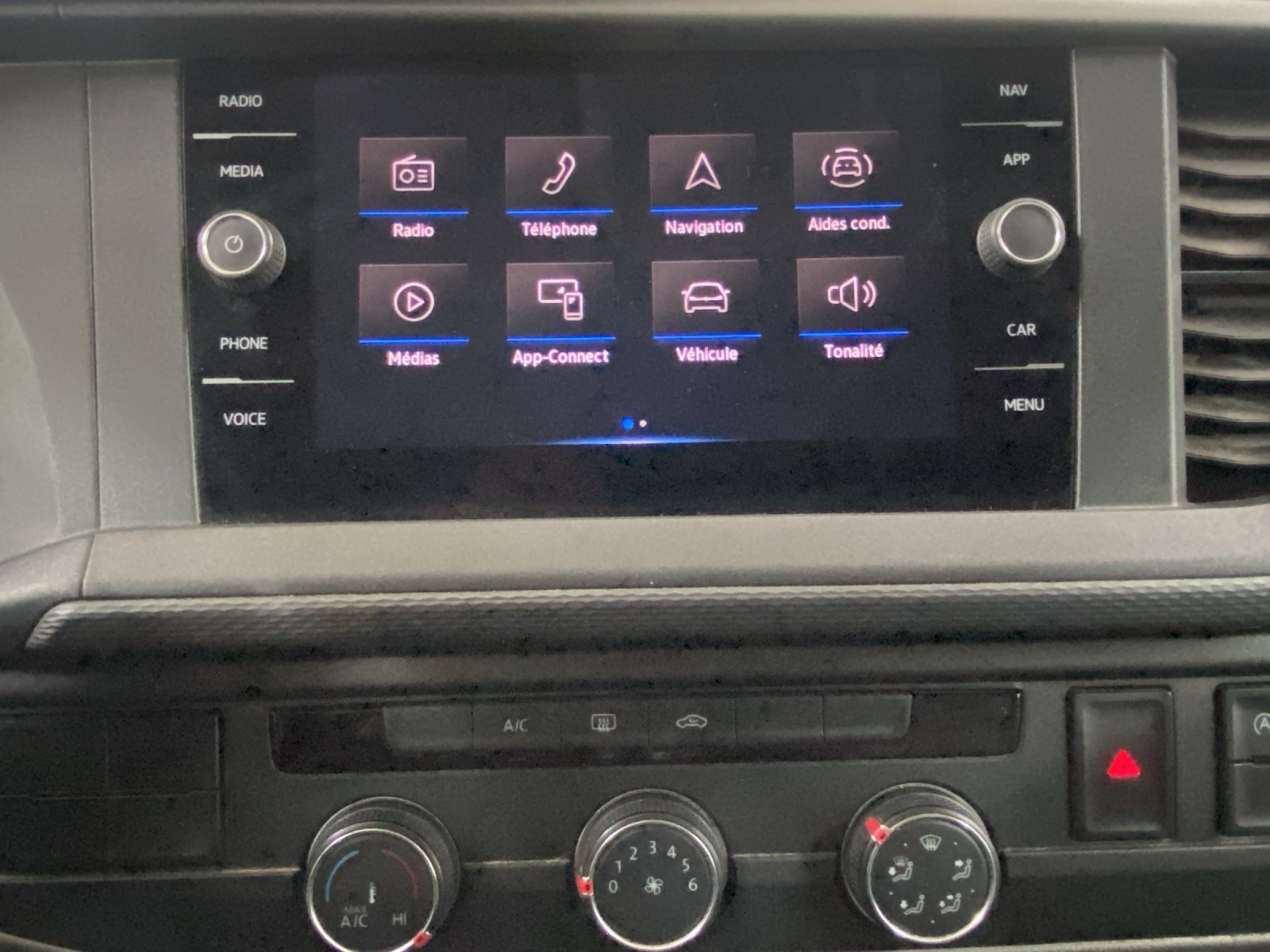 VW T6.1 2.0 TDI-image-14