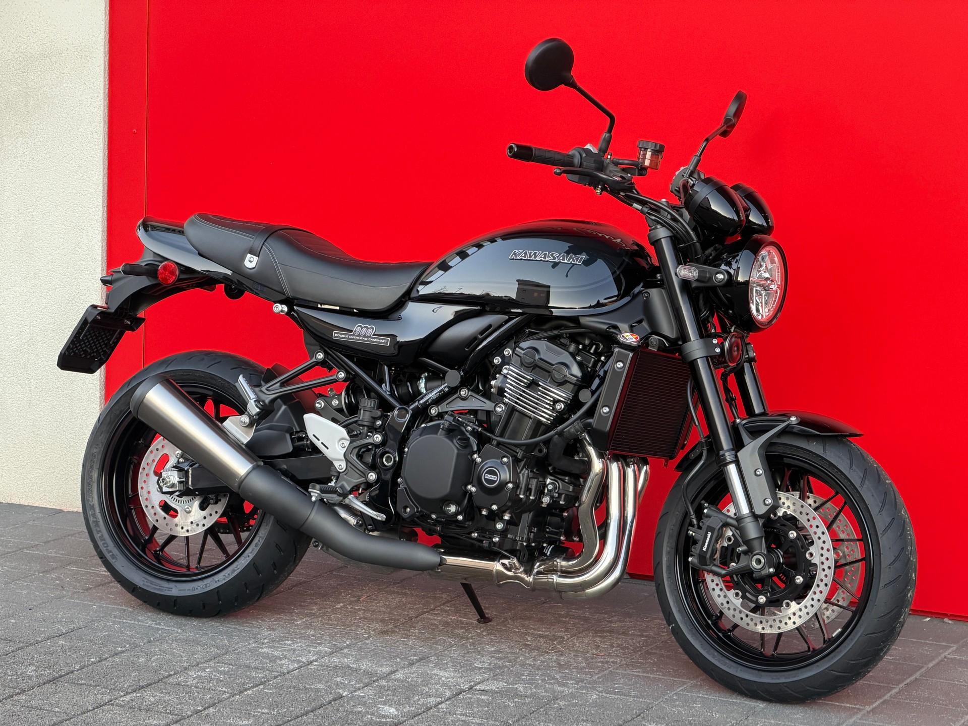 KAWASAKI Z 900 RS Black Ball Edition-image-4