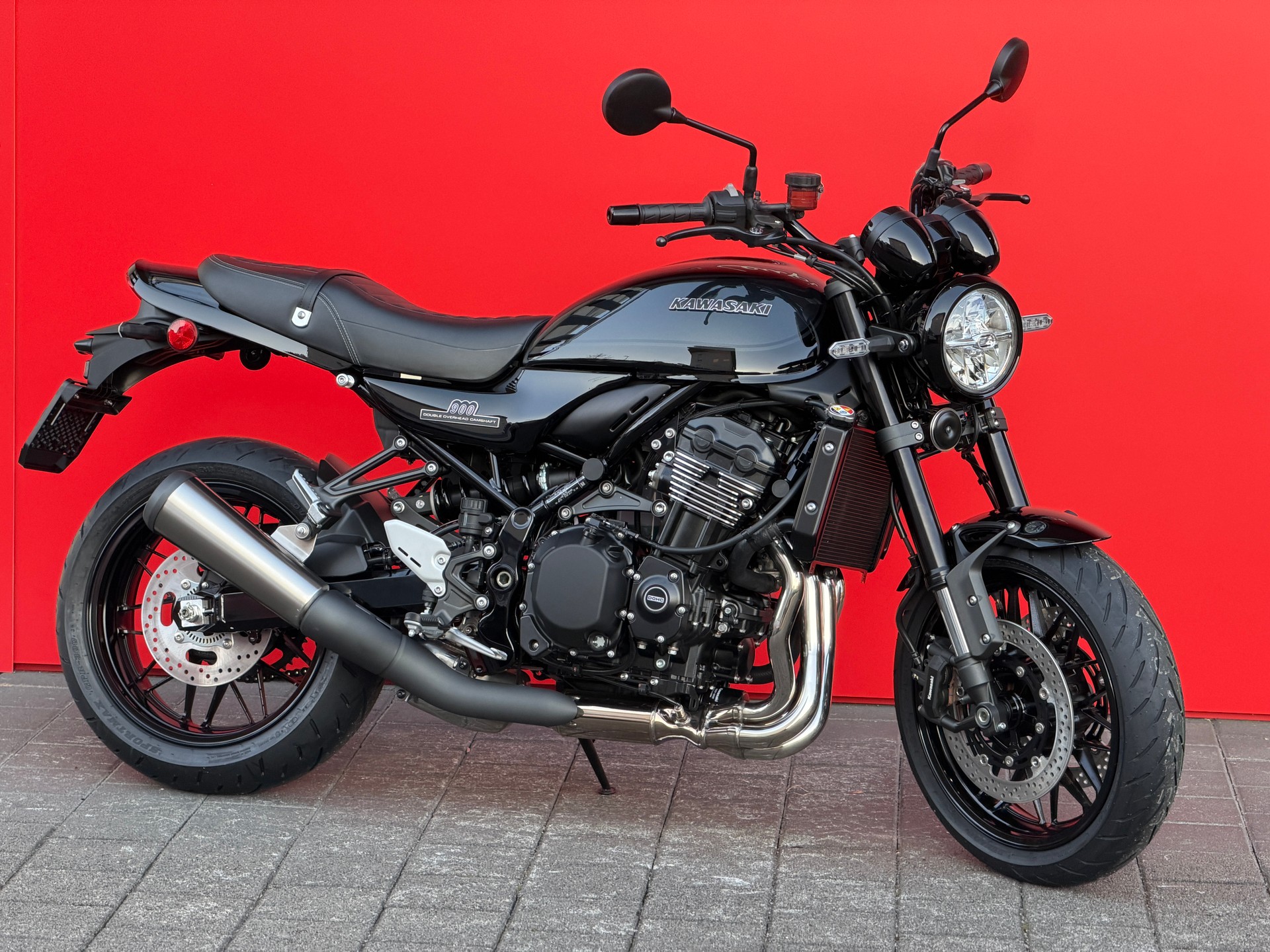 KAWASAKI Z 900 RS Black Ball Edition-showroom-element-1