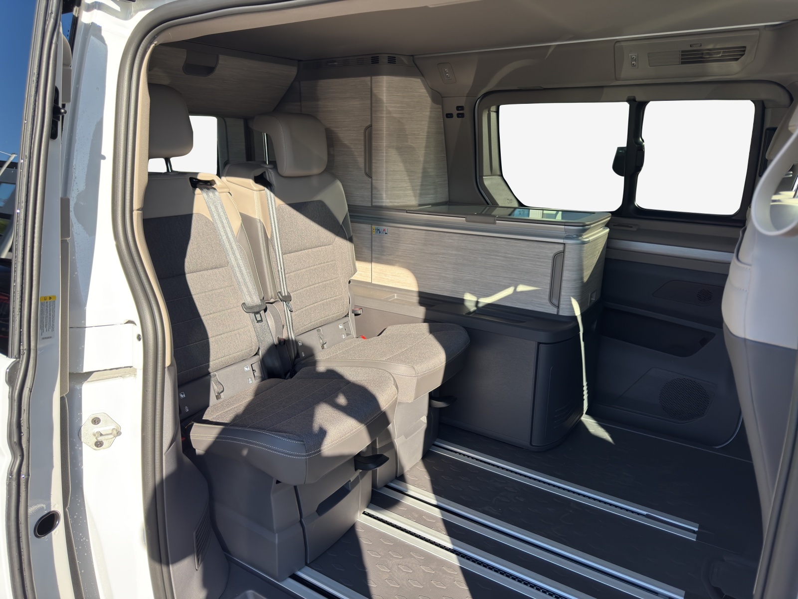 VW California 2.0 TSI Ocean Liberty-image-11