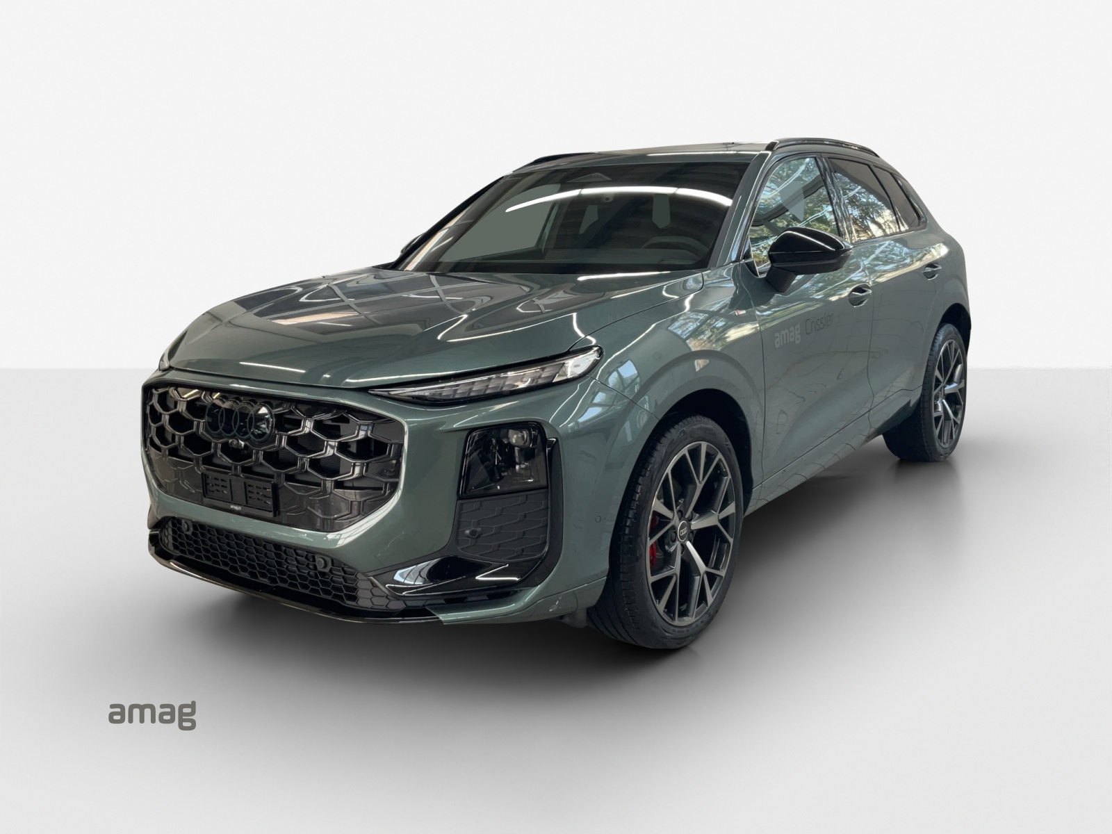 AUDI Q3 SUV 110 kW TFSI S tronic-image-0