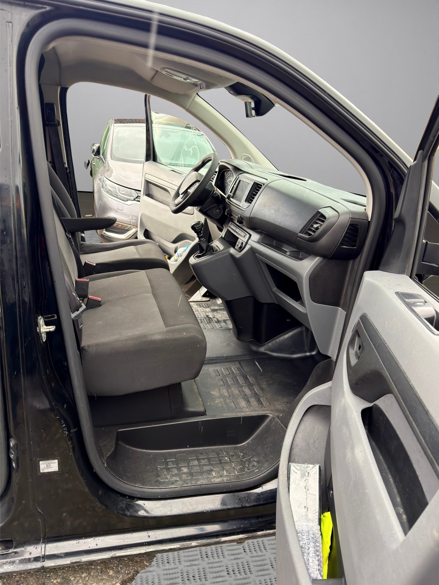 CITROEN Jumpy 2.0 BlueHDi XL Swiss Edition 6 Plätze, 145PS, Navigation, Rückfahrtkamera, AHK 2.5 T-image-13