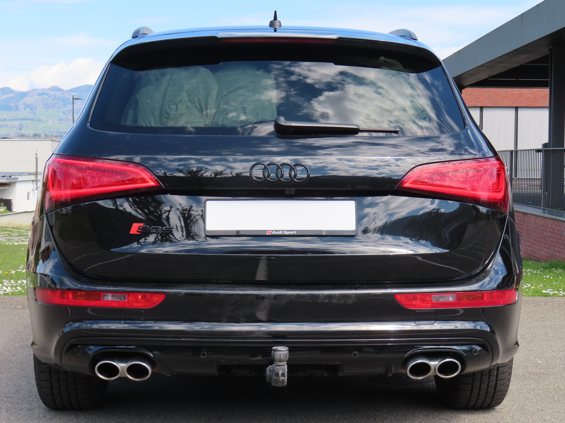 AUDI SQ5 3.0 TDI plus quattro tiptronic All Black(CH)-image-3
