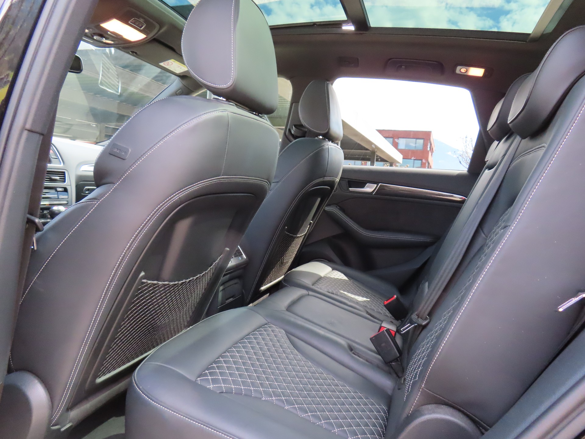 AUDI SQ5 3.0 TDI plus quattro tiptronic All Black(CH)-image-13