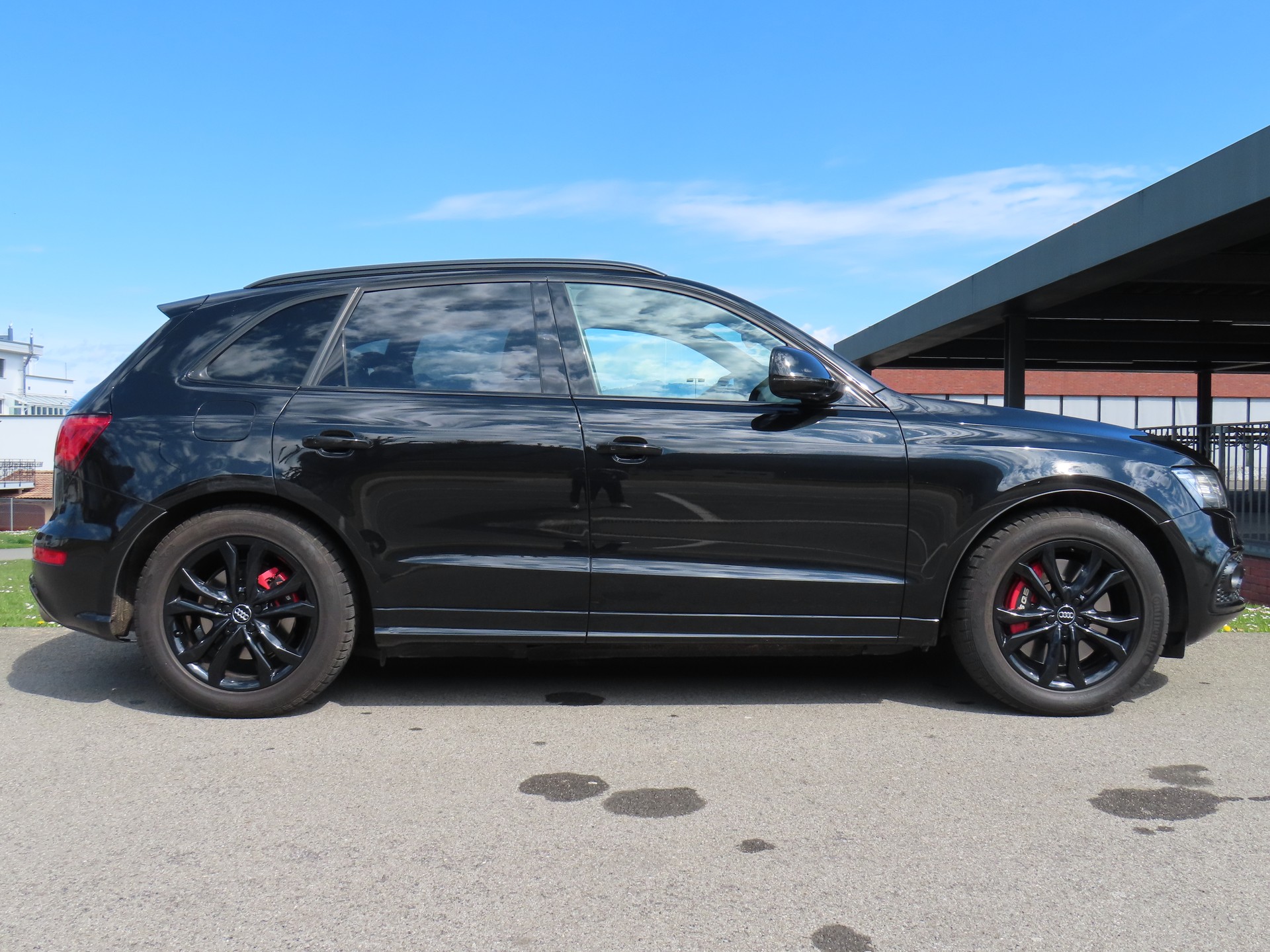 AUDI SQ5 3.0 TDI plus quattro tiptronic All Black(CH)-image-4