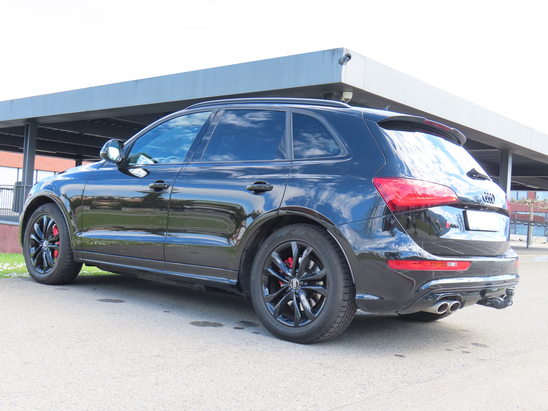 AUDI SQ5 3.0 TDI plus quattro tiptronic All Black(CH)-image-6