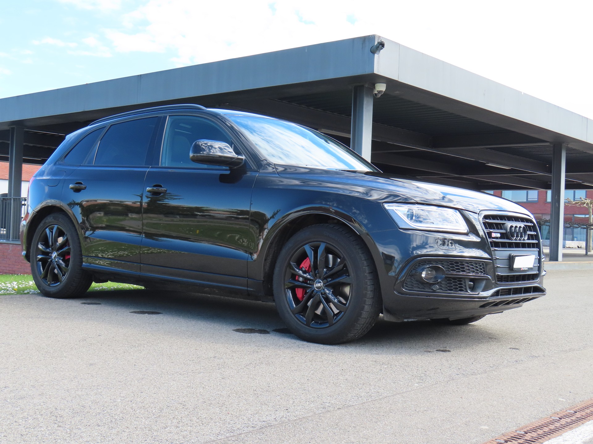 AUDI SQ5 3.0 TDI plus quattro tiptronic All Black(CH)-image-5