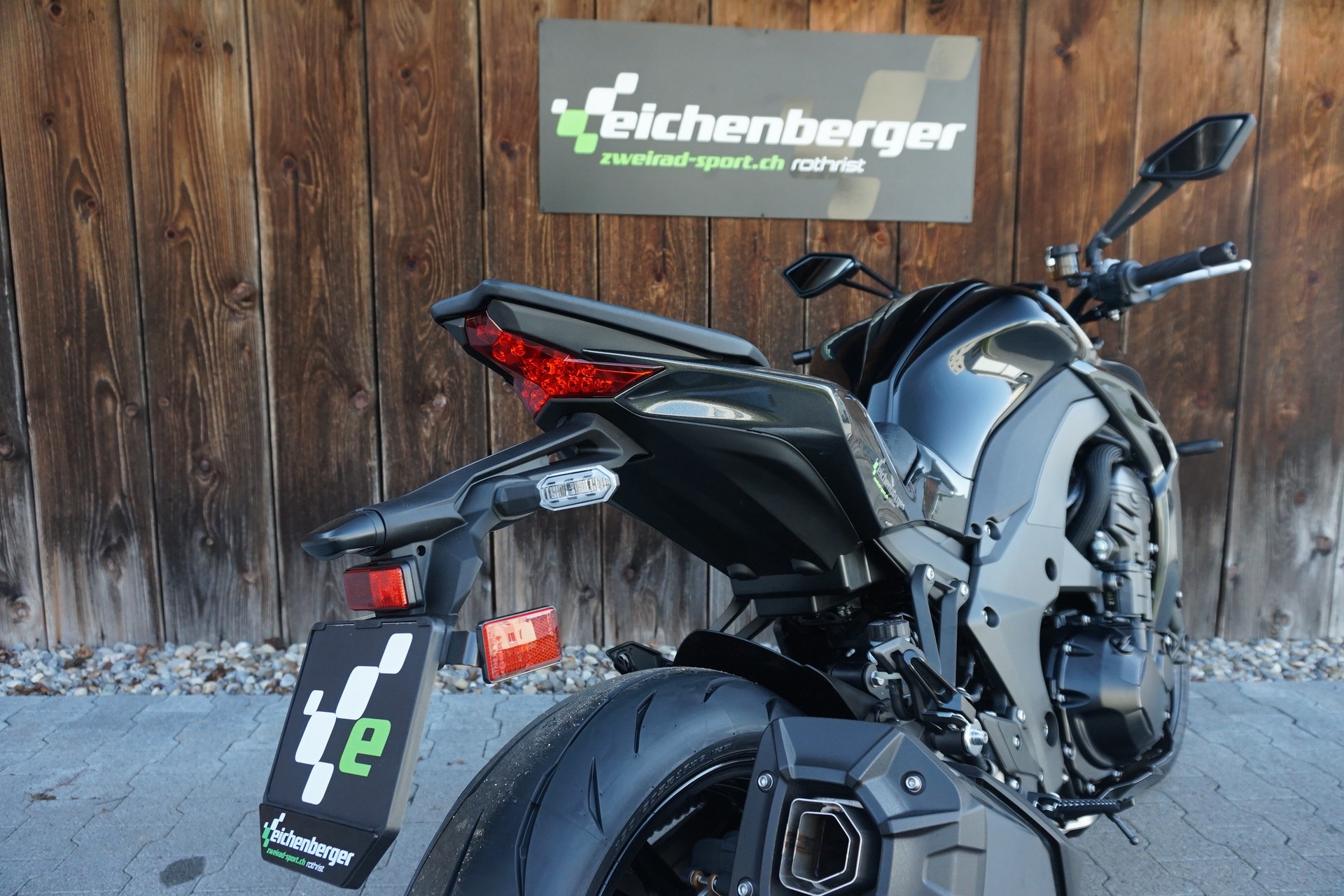 KAWASAKI Z 1100 ABS MY16-image-5