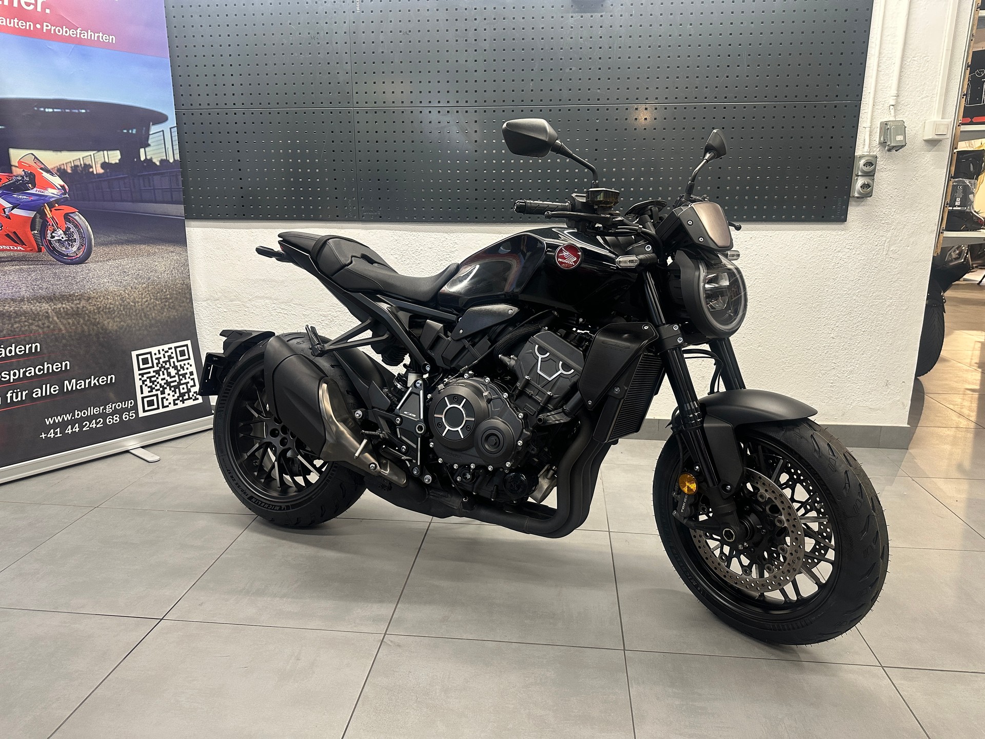 HONDA CB 1000 R Black Edition | Occasion | 10’900 km | ABS | Top Zustand-showroom-element-2
