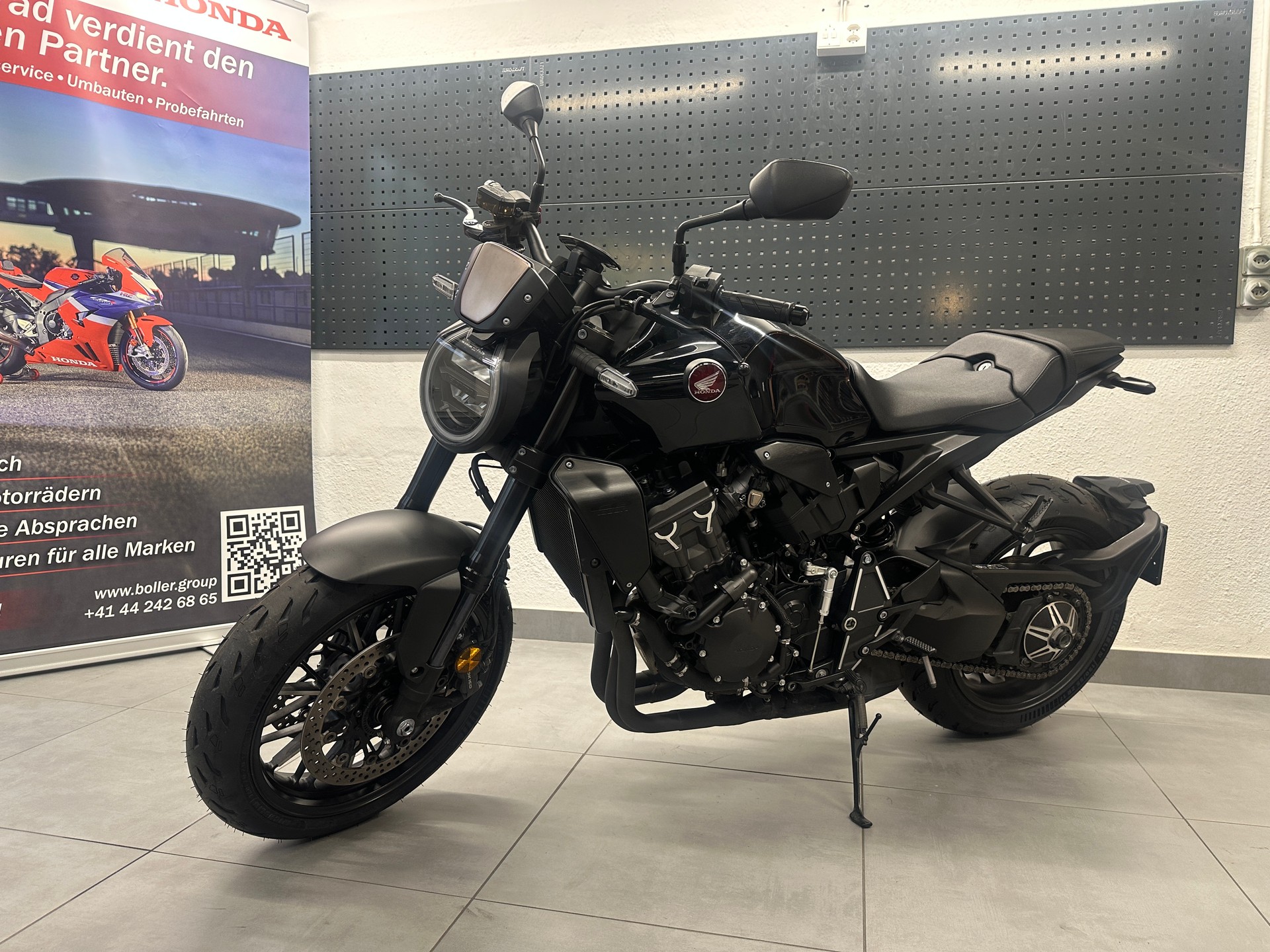 HONDA CB 1000 R Black Edition | Occasion | 10’900 km | ABS | Top Zustand-showroom-element-3