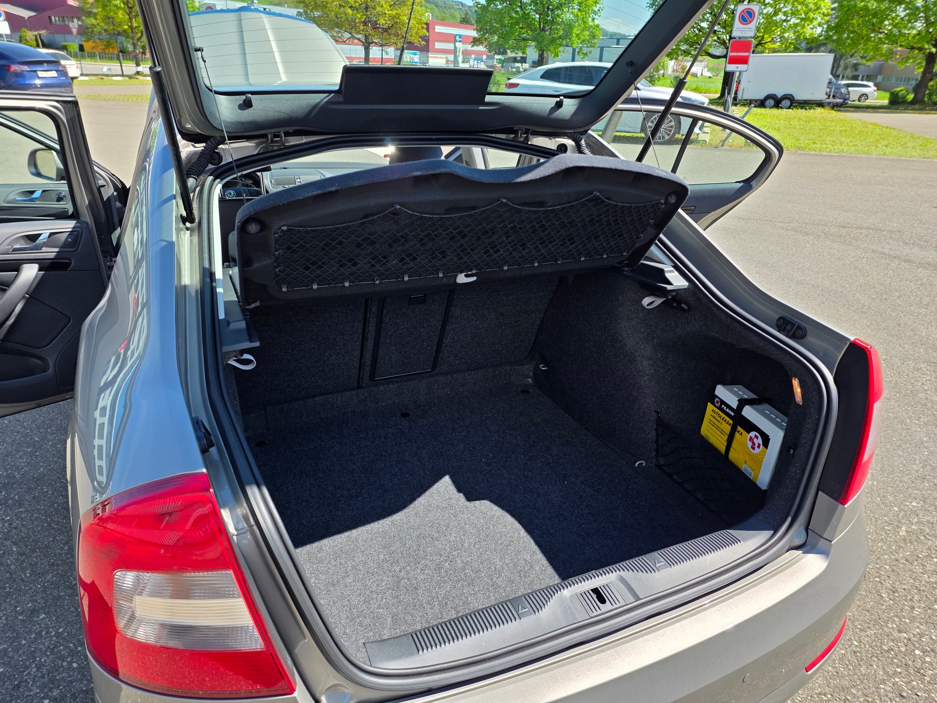 SKODA Octavia 1.8 TSI Laurin & Klement DSG-image-4