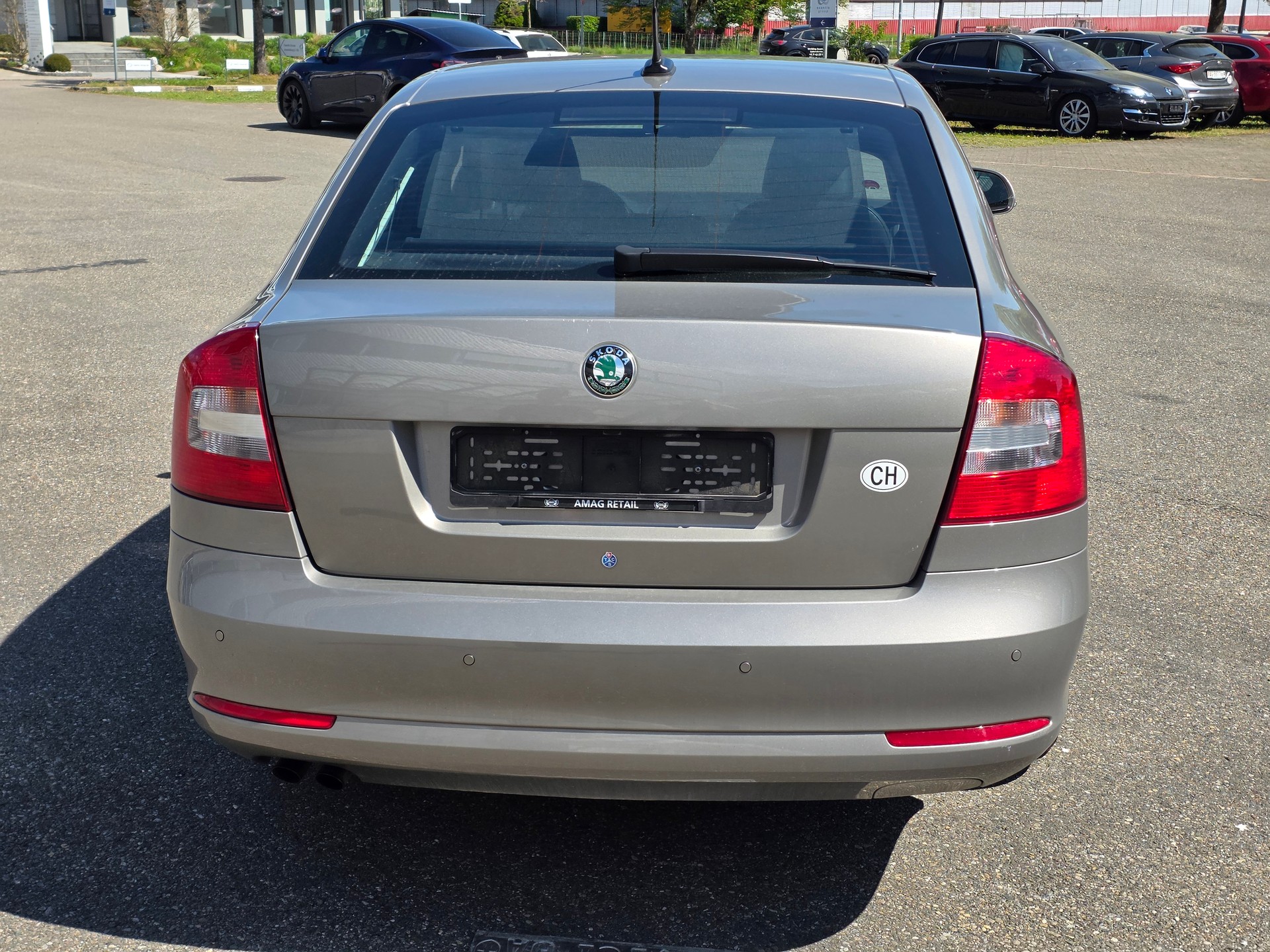 SKODA Octavia 1.8 TSI Laurin & Klement DSG-image-2