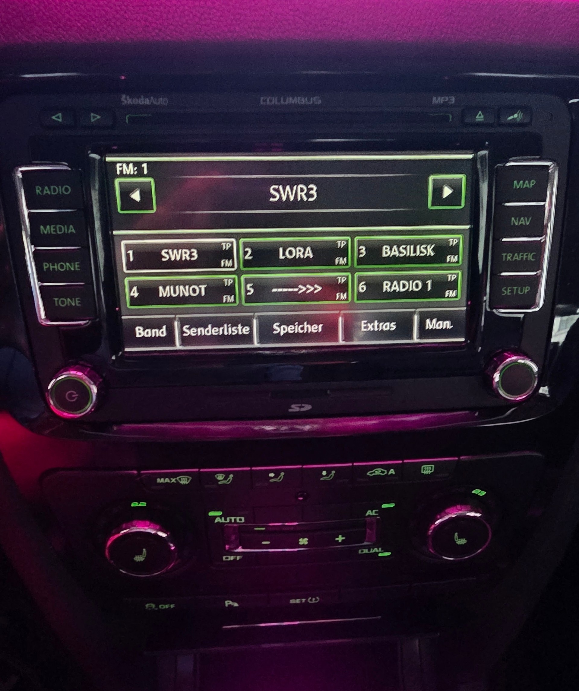 SKODA Octavia 1.8 TSI Laurin & Klement DSG-image-13