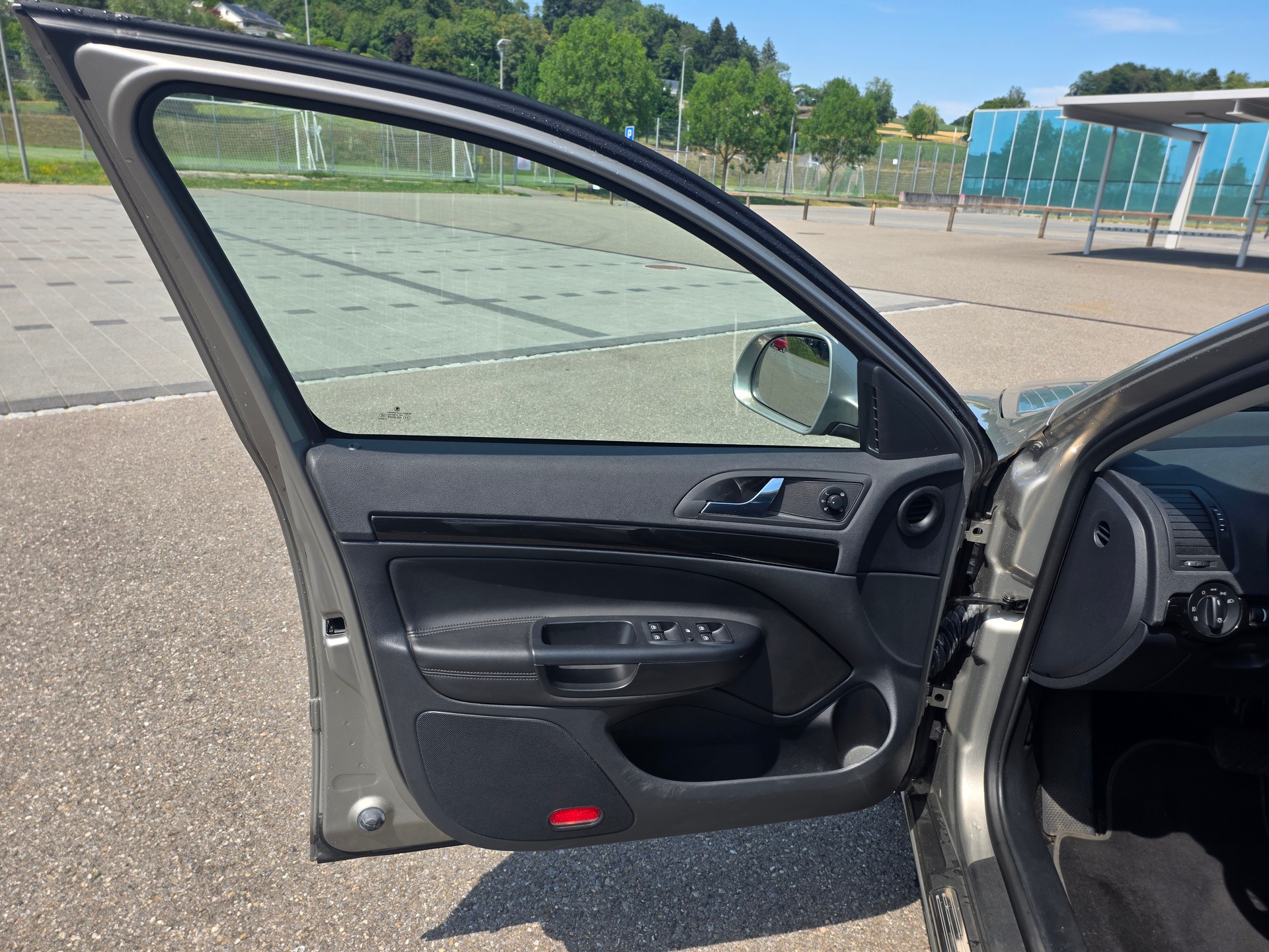 SKODA Octavia 1.8 TSI Laurin & Klement DSG-image-11