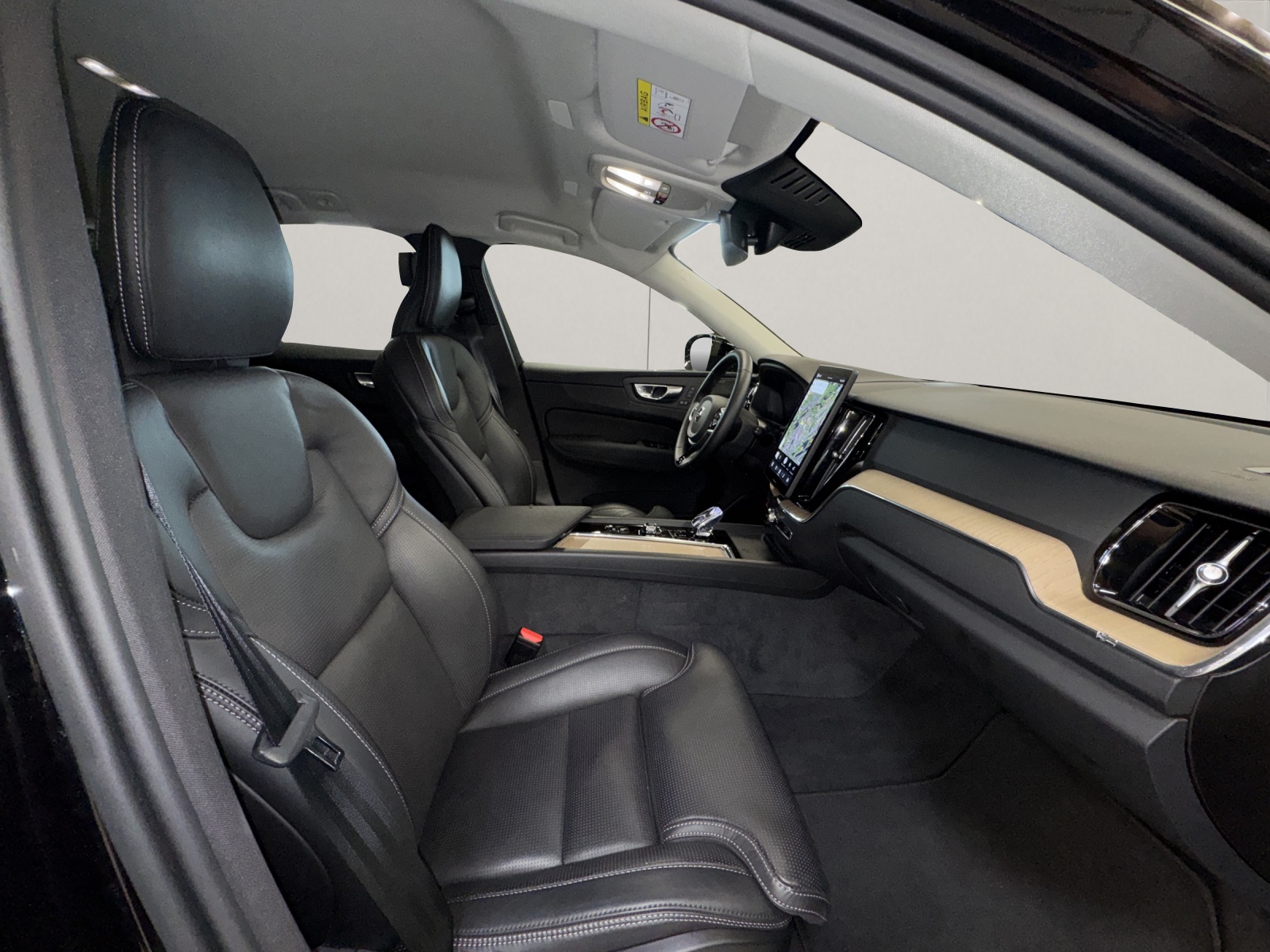 VOLVO XC60 2.0 T8 TE Plus Dark eAWD-image-7