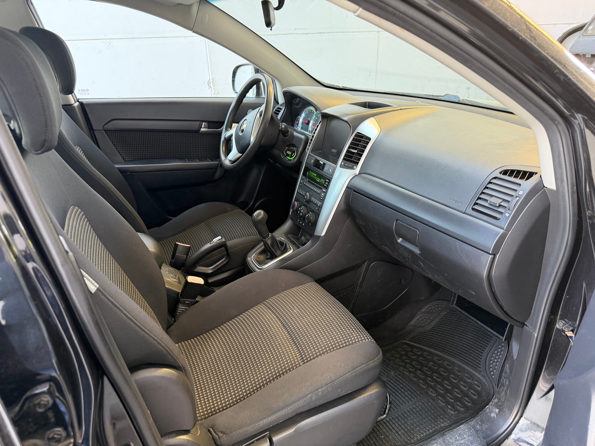 CHEVROLET Captiva 2.0 VCDi Sport 4WD-image-6