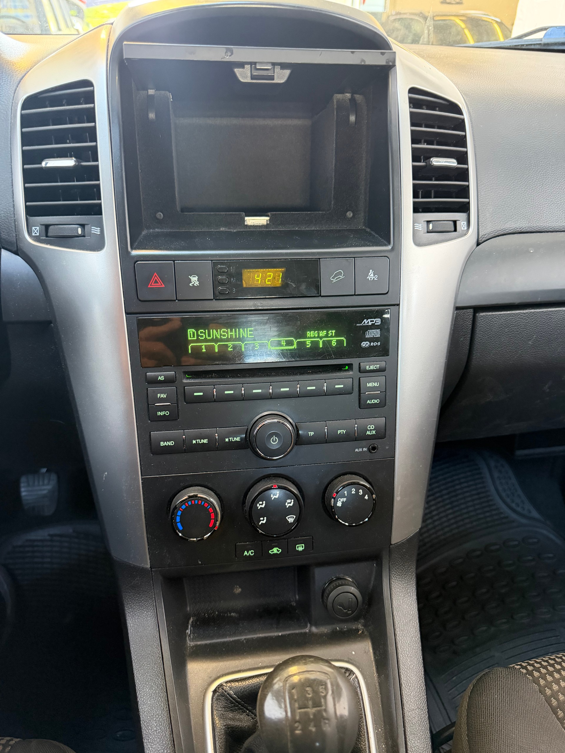 CHEVROLET Captiva 2.0 VCDi Sport 4WD-image-11