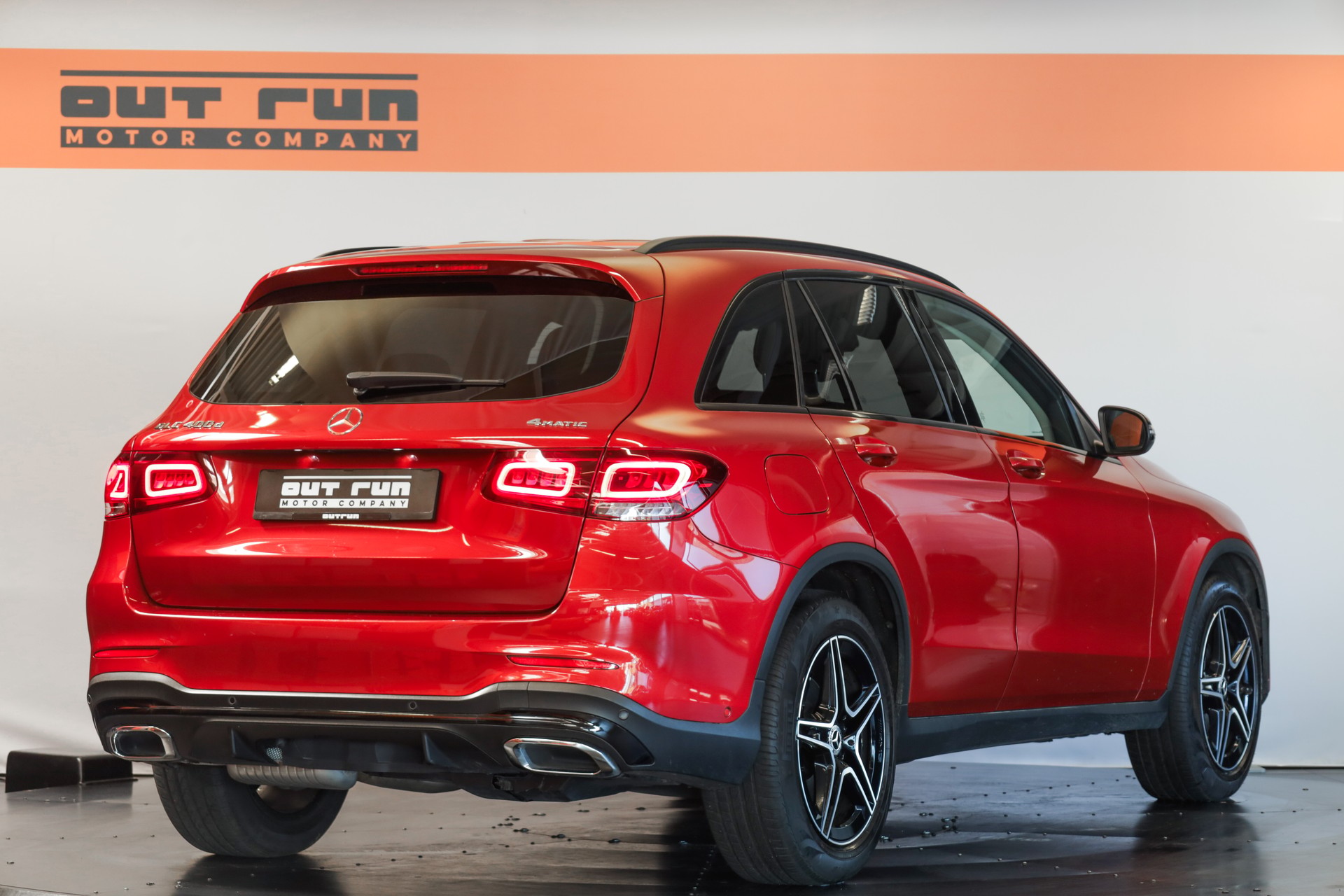 MERCEDES-BENZ GLC 400 d 4Matic AMG Line 9G-Tronic-image-3