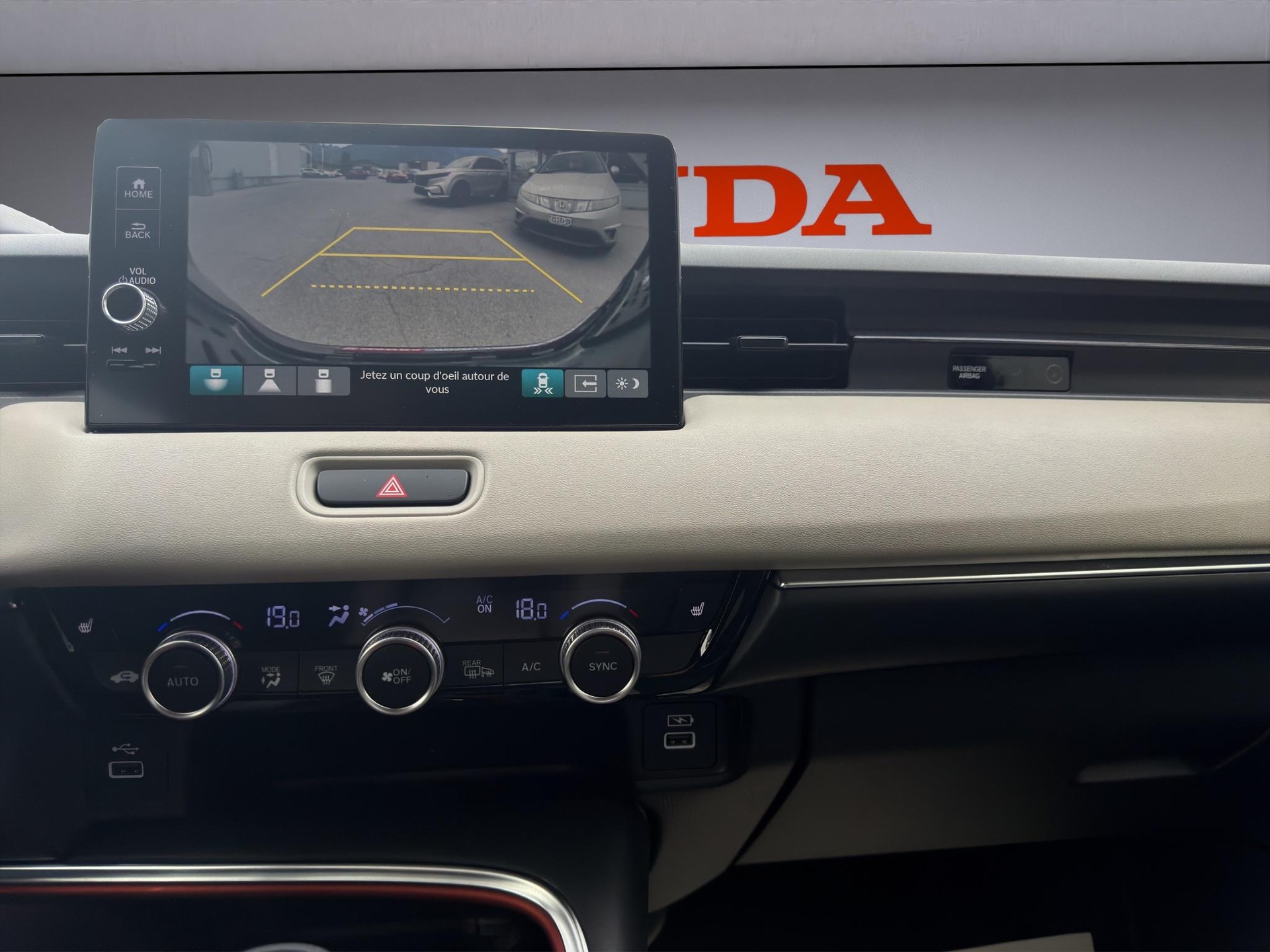 HONDA HR-V 1.5 i-MMD Advance Style-image-9