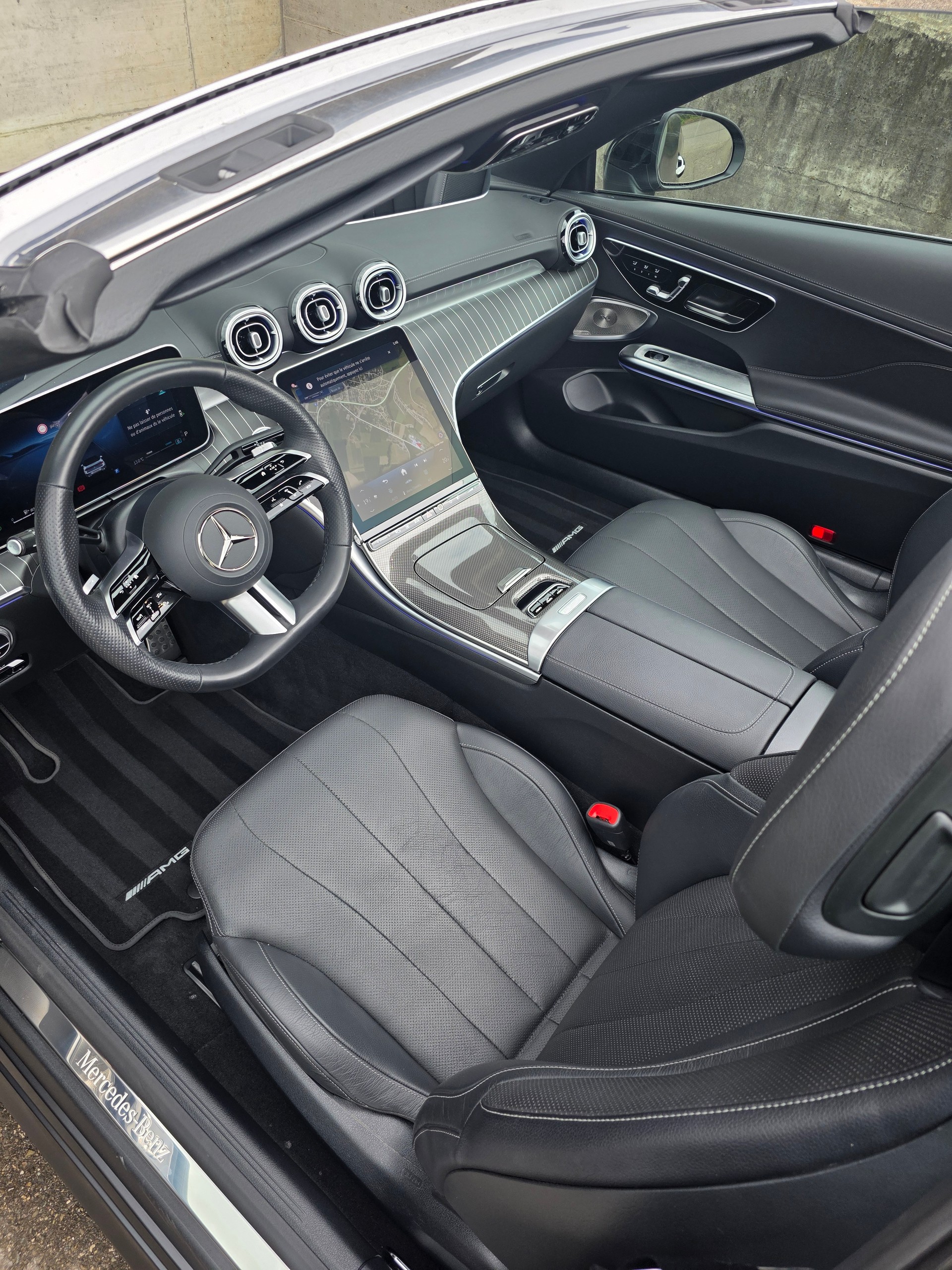 MERCEDES-BENZ CLE 300 AMG Line 4matic-image-6