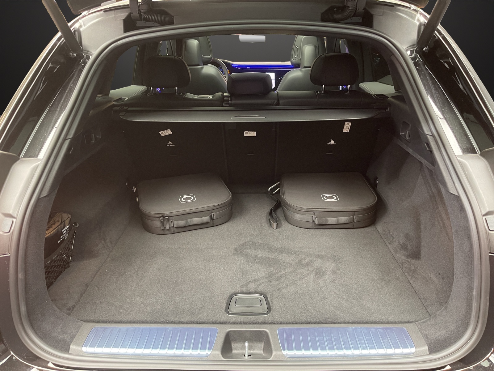 MERCEDES-BENZ EQE 350 4MATIC "Excellence Edition"-image-11