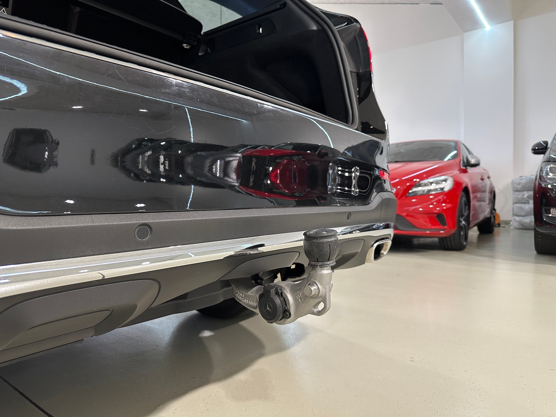 MERCEDES-BENZ GLC 350 e AMG Line 4Matic 7G-Tronic-image-7