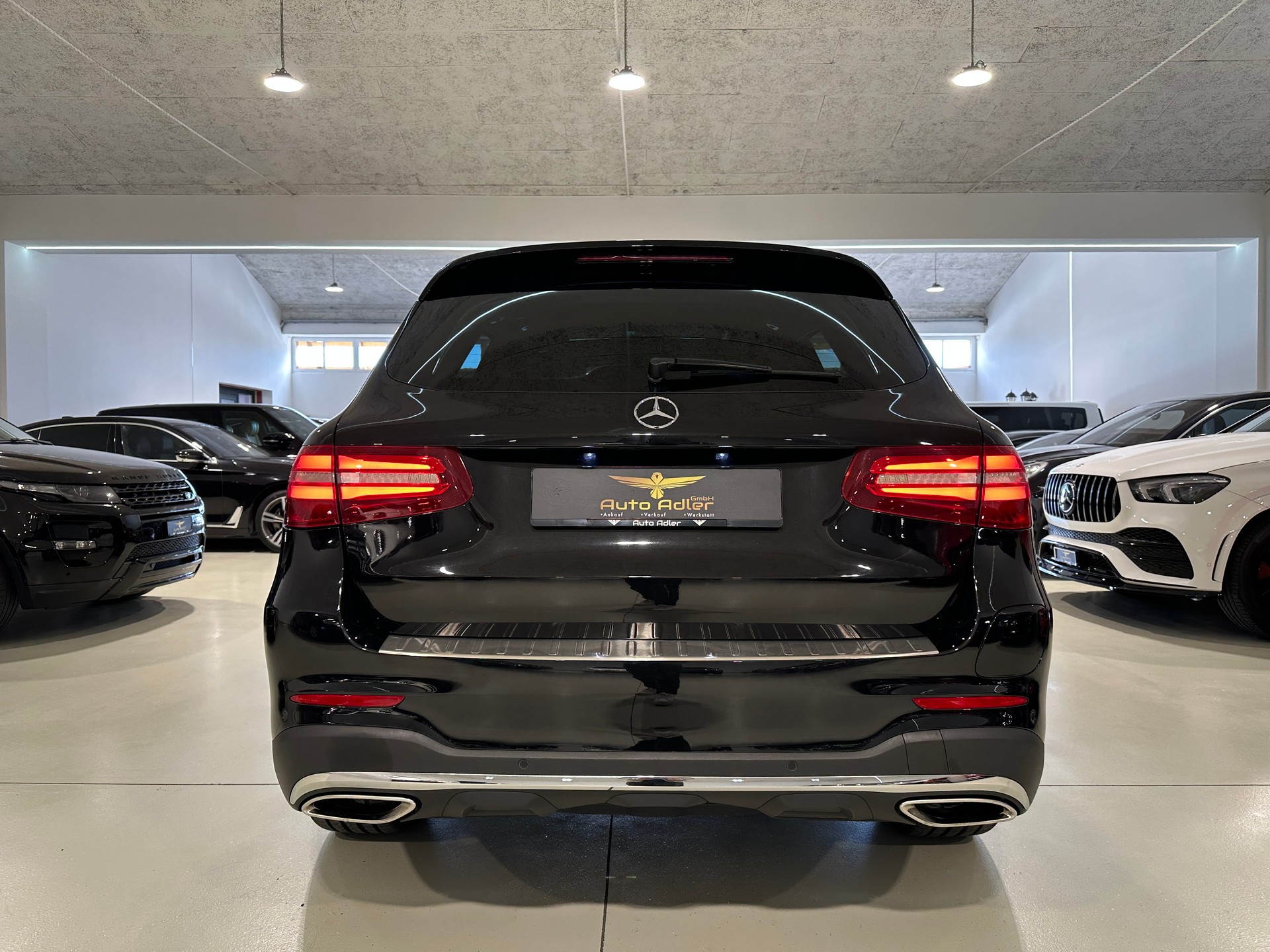 MERCEDES-BENZ GLC 350 e AMG Line 4Matic 7G-Tronic-image-8