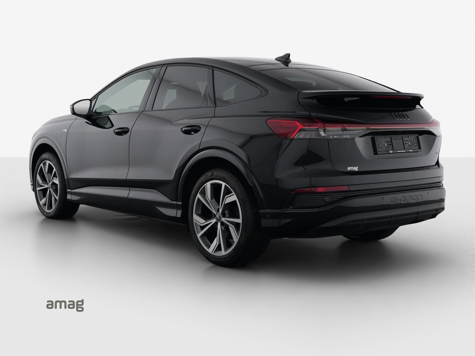 AUDI Q4 Sportback e-tron 50 quattro-image-2